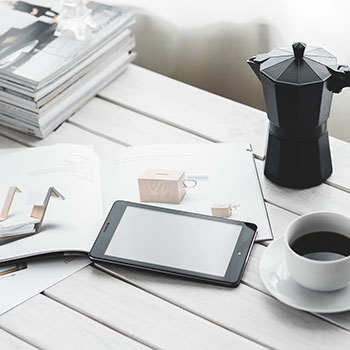 勇士前锋伤愈复出，助球队逆转胜利