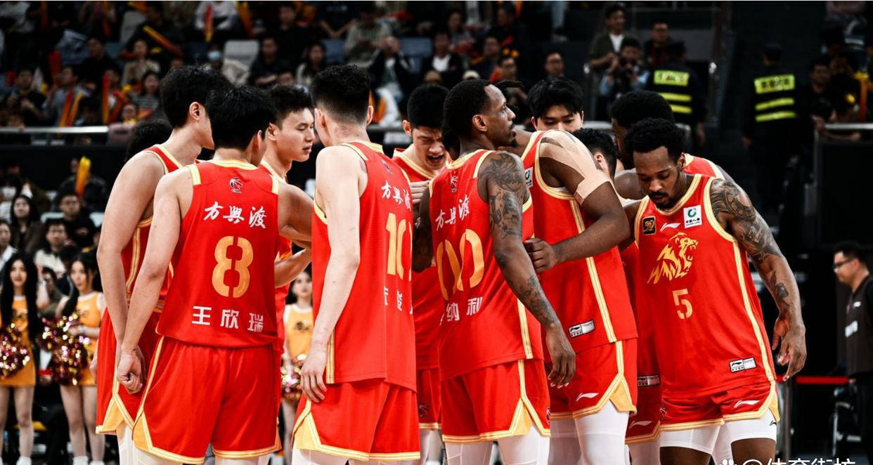 包含心不在焉！布朗12中1广厦亚冠不敌蒙古联赛冠军的词条