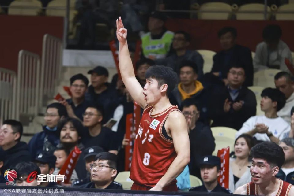 关于俱乐部杯-刘泽一16+9浙江胜吉林吴昌泽9+12的信息