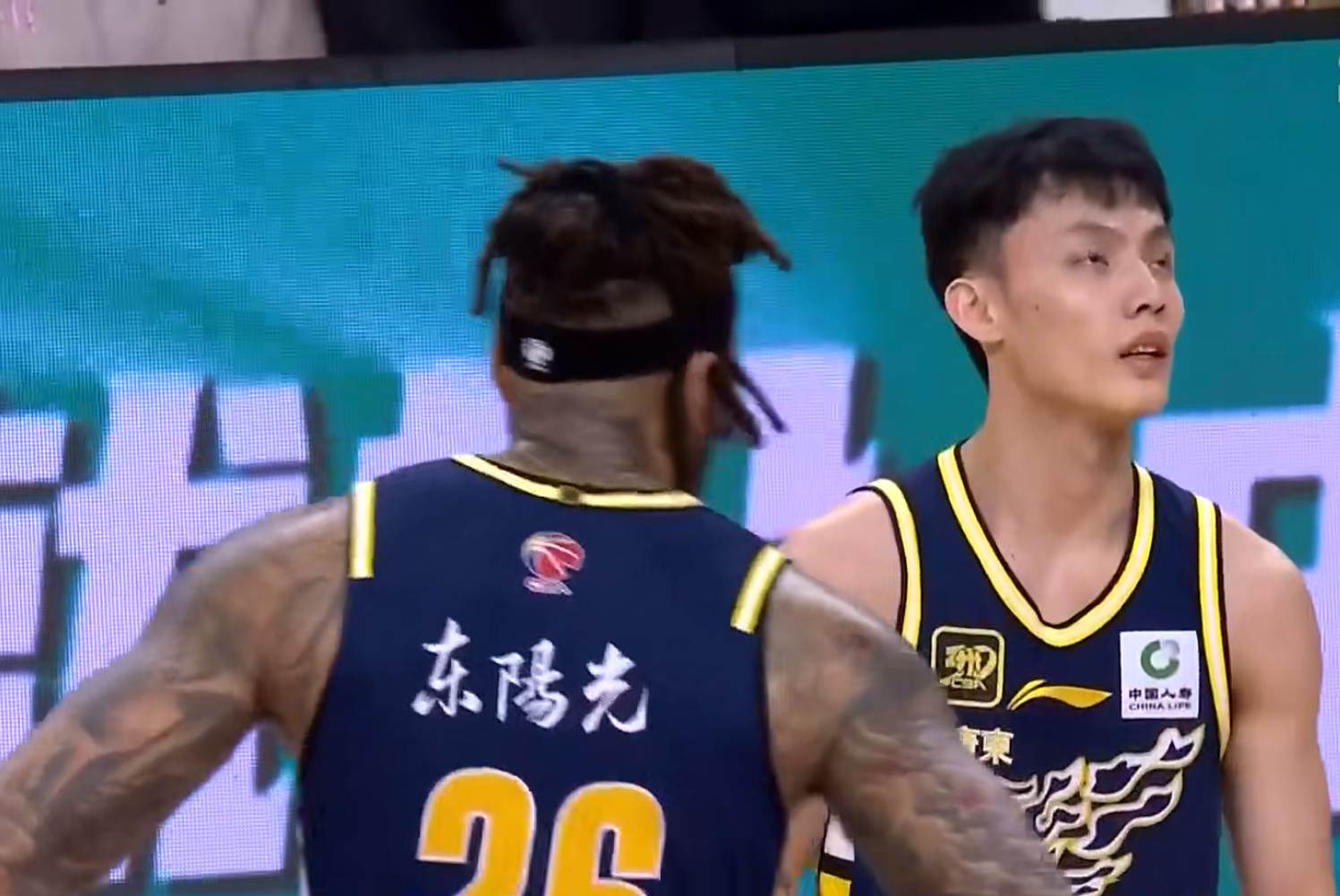 关于确认加盟！广东队正式迎来男篮顶级锋线，保送杜锋“躺”进决赛？的信息