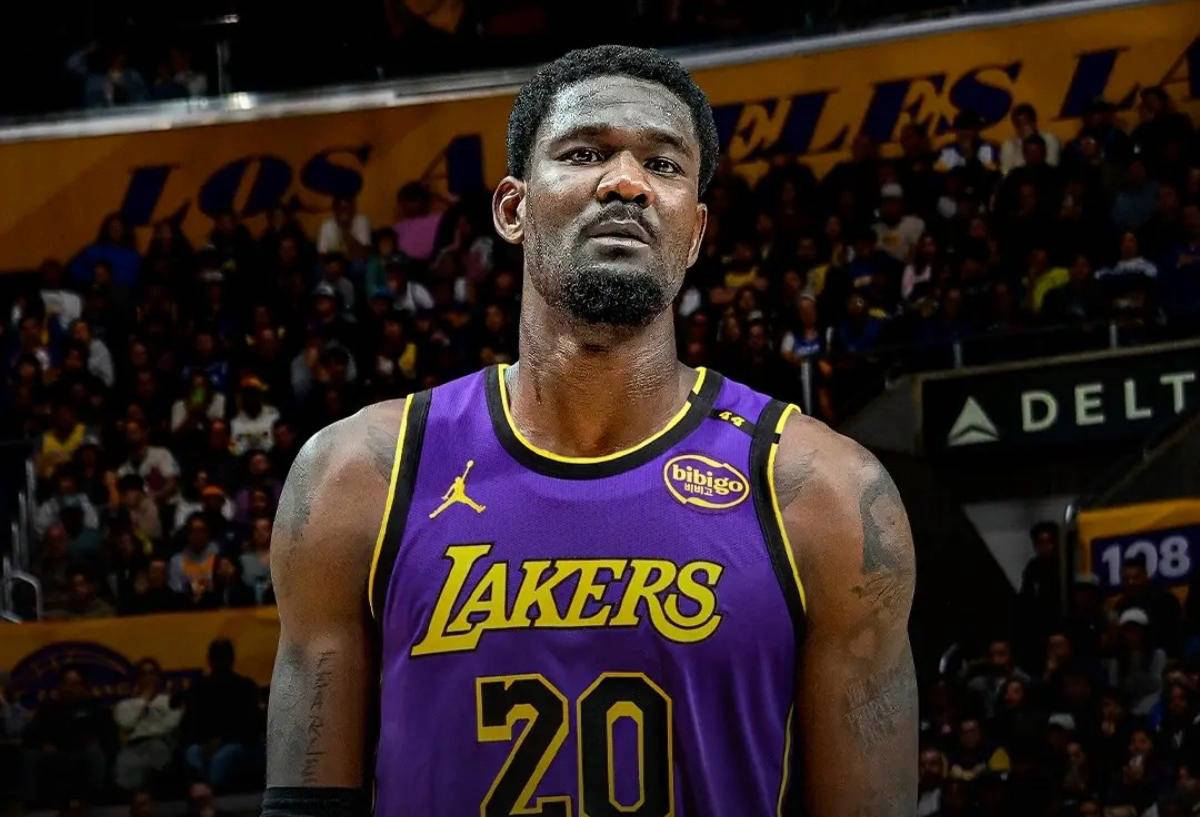 艾顿来了!詹姆斯与九位状元同队创NBA历史之最