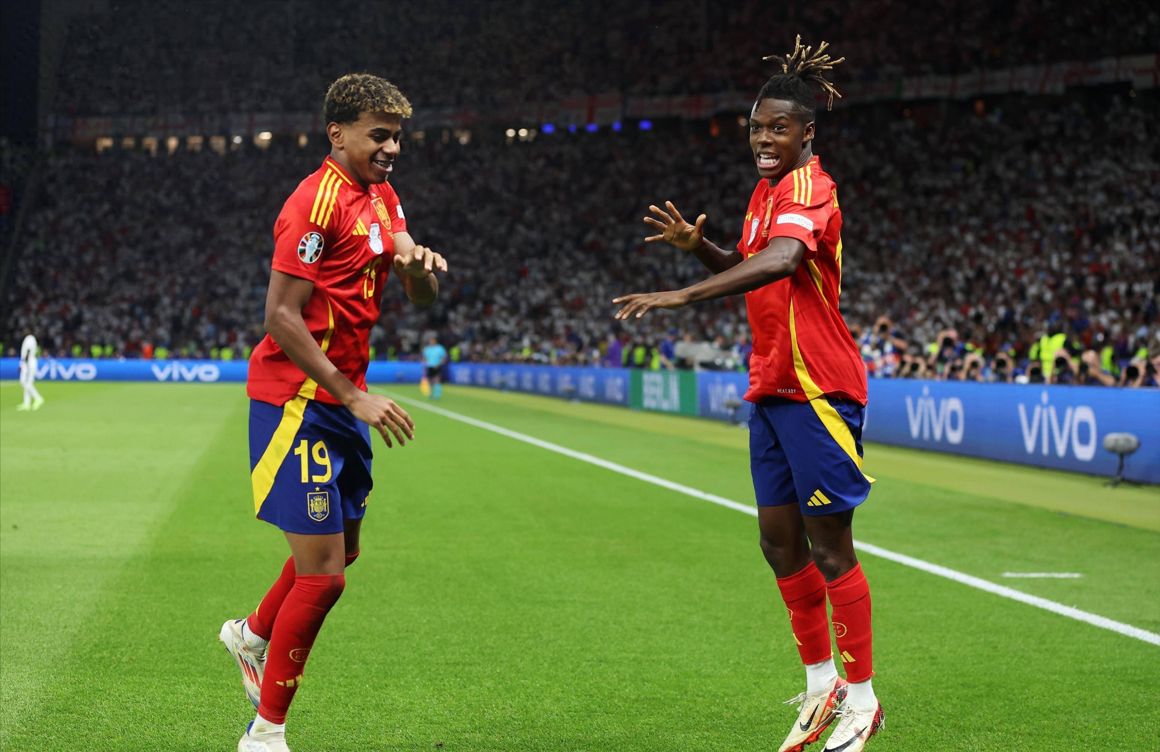 关于毕巴欲用FIFA保护条款阻止巴萨签尼科，但条款西班牙不适用的信息
