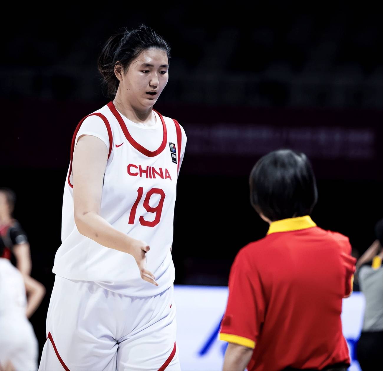 张子宇国家队首秀砍18分中国女篮大胜波黑
