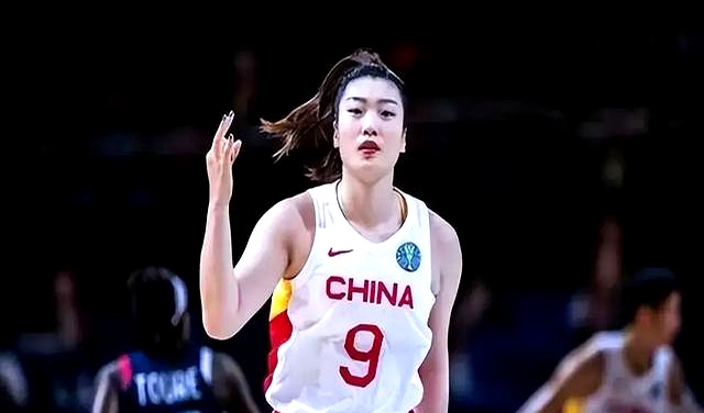 关于首个公开力挺李梦的队友曝光！辽宁悍将发文支持，李梦回应引人深思的信息