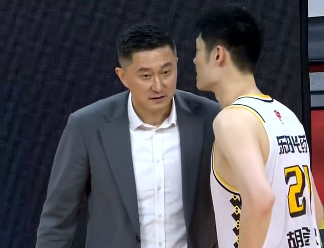 关于广厦队经过调整终取胜，教练组喜笑颜开的信息
